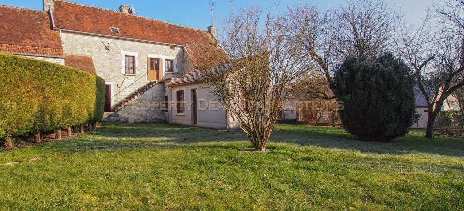 Maison et dépendance proche de Tonnerre Maison et dépendance proche de Tonnerre