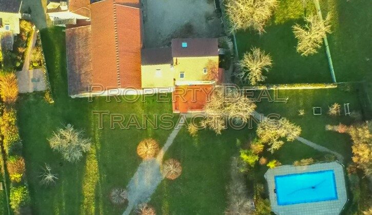Grande propriété proche AVALLON Grande propriété proche AVALLON